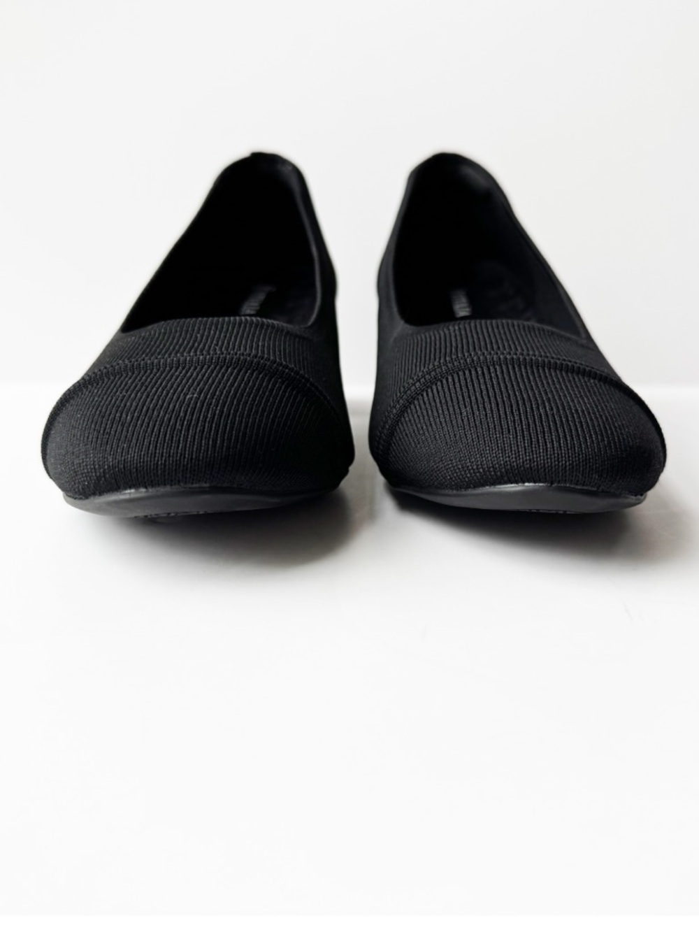 Vivaia Julie Pro Almond-Toe Chunky Heels in Black | 43 - Picture 4 of 11